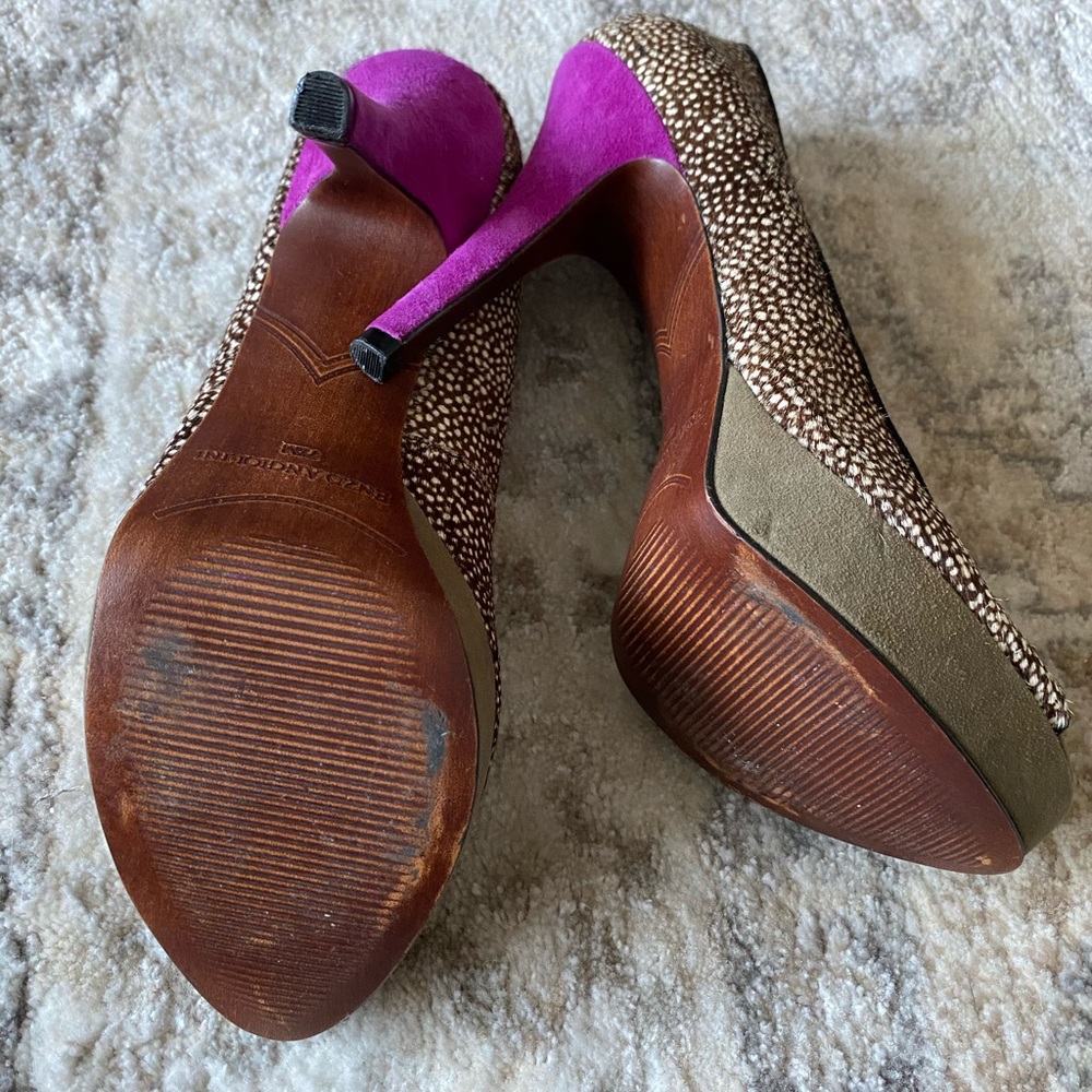 Platform Heel - Picture 2 of 4